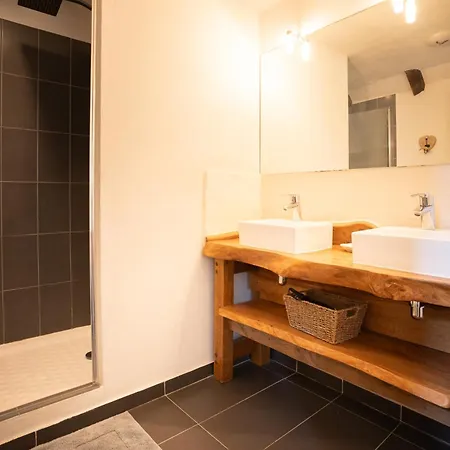 Grange Rénovée En Gîte/maison/chalet