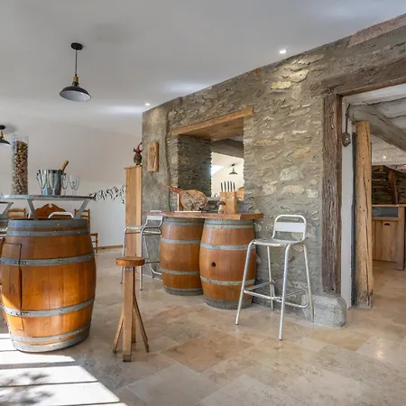 Grange Rénovée En Gîte/maison/chalet