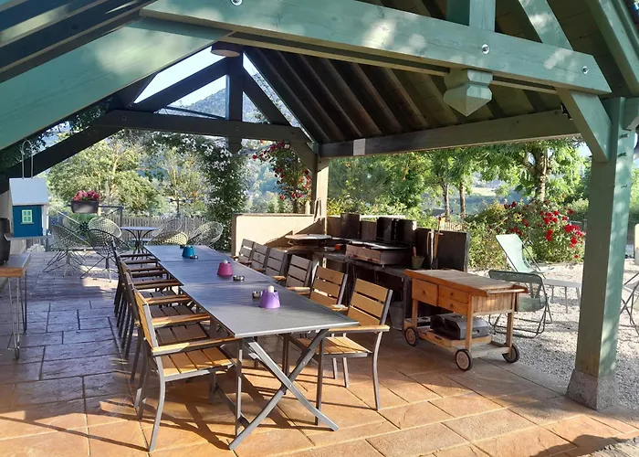 Grange Renovee En Gite/maison/chalet אראו